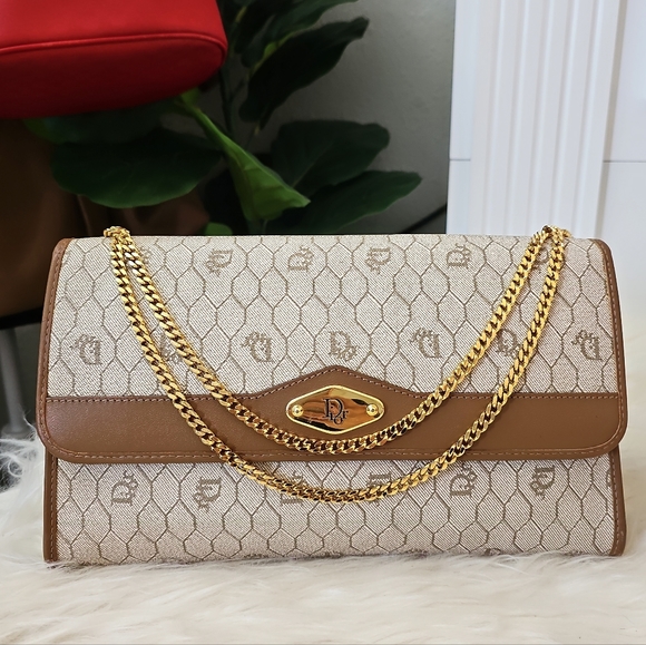 Dior Handbags - 🔥😍 BEAUTIFUL CONDITION 🔥 😍  AUTHENTIC DIOR SHOULDER BAG